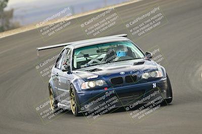 media/Jan-26-2025-CalClub SCCA (Sun) [[cfcea7df88]]/Group 5/Race/